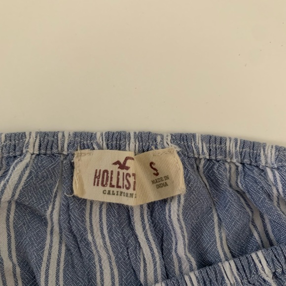 Hollister, blue off-the-shoulders crop top! - Picture 3 of 3